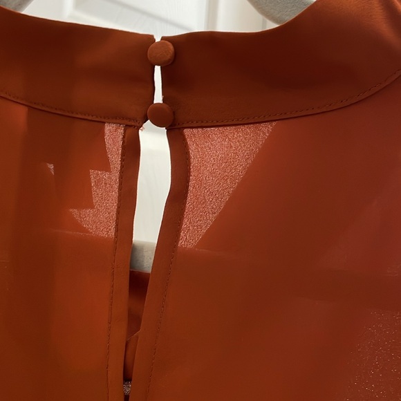 Worthington Bronze Wave Blouse - Picture 6 of 6